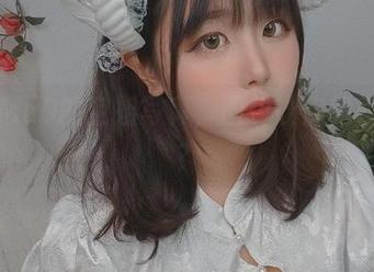 穆零Mu0的空姐写真，图包让你想翱翔吗？