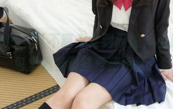 紧急企划 - 从不羁少女到厨娘，小恩的图包里藏着哪些奇葩绝活？