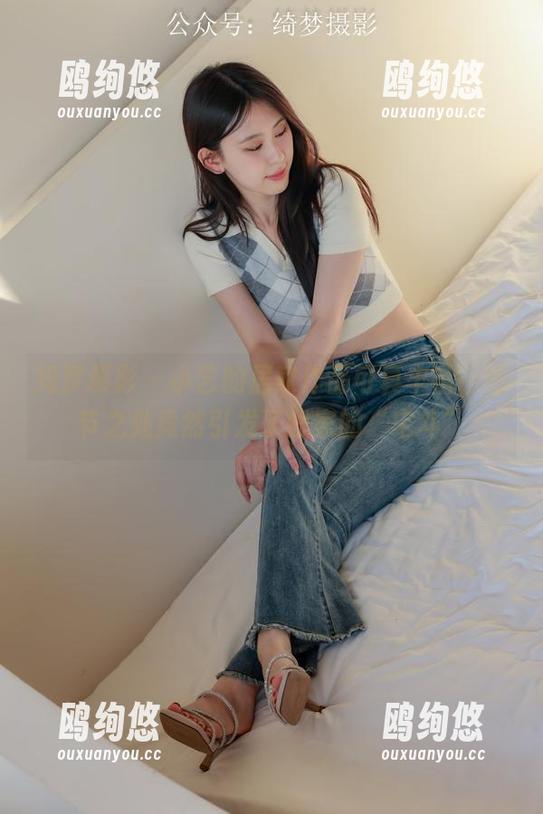绮梦摄影 - 小艺的居家作品可真丰富，细节之处竟然引发了我家的“宅斗”