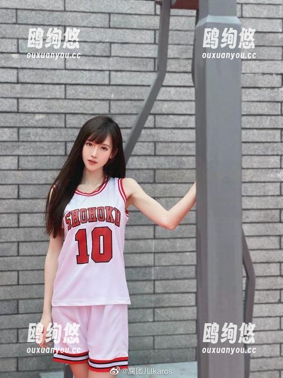 腐团儿Ikaros 看,腐团儿Ikaros又来更新阿尔托莉雅的作品集了,不得不赞!