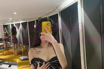 微密圈 - 葛征的青春温软系列：下载后别怪我没提醒你套图以外还有惊喜！