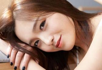 蜜桃社 - 萌美Moemi教你如何用美图来消灭夏日烦闷，更新研讨中！