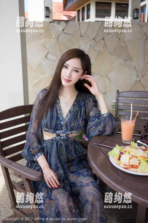 魅妍社 - 从米娅Miya的白色手中，精选图片走来，忽然思考白色跟杏仁豆腐的关系